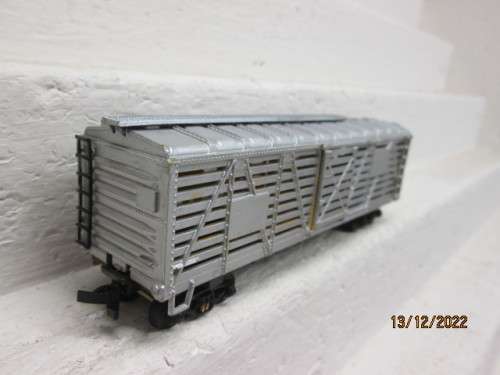 HO SCALE : RIVEROSSI : CATTLE CAR