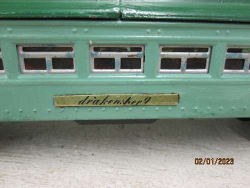 O SCALE : LIONEL/HORNBY :  GREEN PULLMAN PASSENGER COACHES - X2