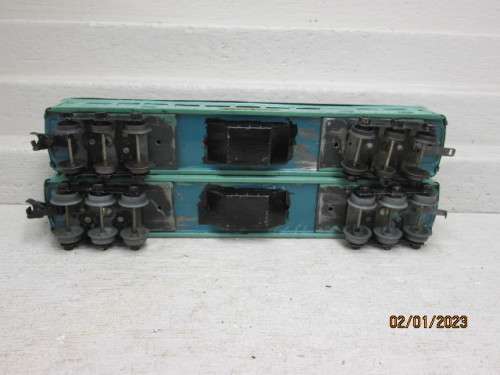 O SCALE : LIONEL/HORNBY :  GREEN PULLMAN PASSENGER COACHES - X2