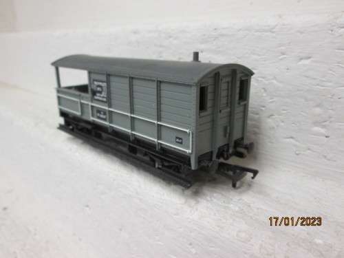 OO SCALE : BACHMANN : 20 TON BR BRAKE VAN - BOXED