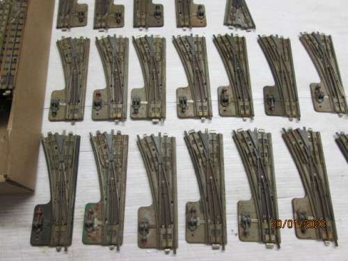 OO SCALE : HORNBY DUBLO - 3-RAIL METAL TRACK - X75  PIECES