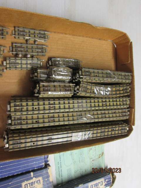 OO SCALE : HORNBY DUBLO - 3-RAIL METAL TRACK - X90  PIECES