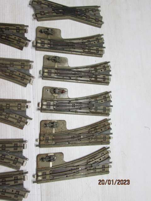 OO SCALE : HORNBY DUBLO - 3-RAIL METAL TRACK - X90  PIECES