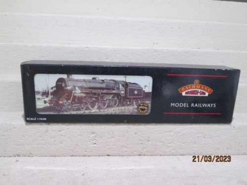OO SCALE : BACHMANN : CLASS 5MT 4-6-0 STEAM LOCOMOTIVE - DCC - BOXED