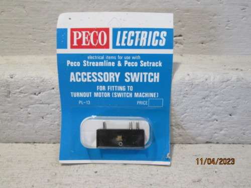 HO SCALE: PECO: ACCESSORY SWITCH - PL-13 - BOXED