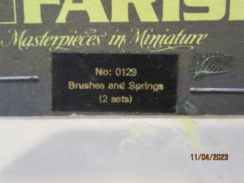N SCALE: GRAHAM FARISH: BRUSH & SPRING - X4 - BOXED