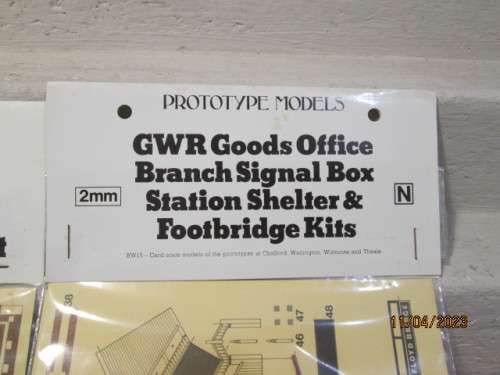 N SCALE: PROTO TYPE MODELS: X2 PAPER KITS - BOXED
