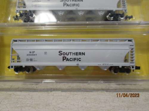 N SCALE : ATLAS: SOUTHERN PACIFIC - CENTRE FLOW HOPPERS - X3 - BOXED