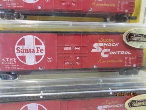 N SCALE : ATLAS : SANTE FE - 50FT HIGH CUBE BOX CARS - X3- BOXED