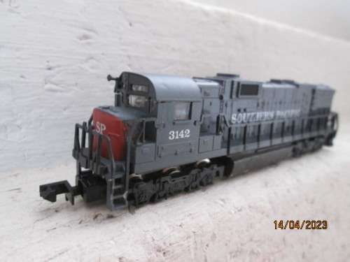 N SCALE : CON-COR : SOUTHERN PACIFIC - DIESEL LOCOMOTIVE - BOXED