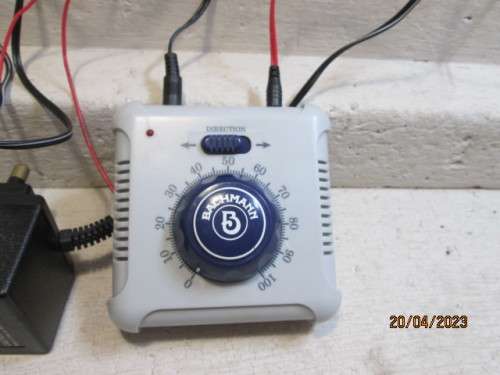 HO SCALE : BACHMANN - TRANSFORMER / CONTROLLER