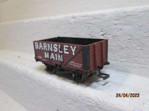OO SCALE : BACHMANN : BARNSLEY MAIN  OPEN WAGON