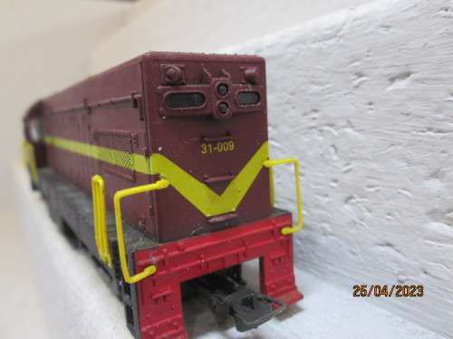 HO SCALE : FRATESCHI : CLASS 31 DIESEL LOCOMOTIVE