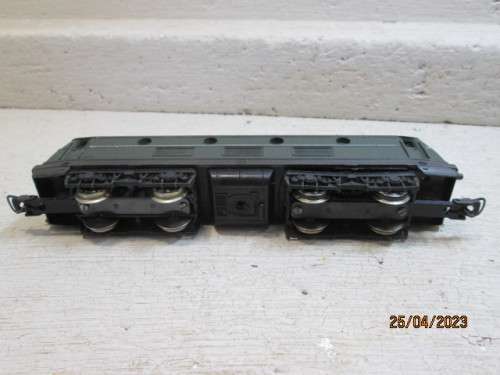 HO SCALE :  LIMA : GREEN ELECTRIC LOCOMOTIVE