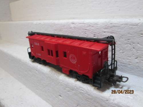 HO SCALE : LIMA : B&O CABOOSE