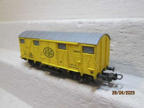 HO SCALE : LIMA : BOX CAR - ASG