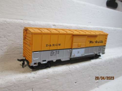 HO SCALE : 41 FOOT BOX CAR - RIO GRANDE