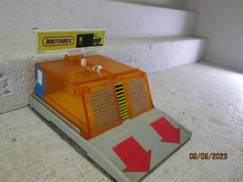 MATCHBOX : STARTING GATE GARAGE