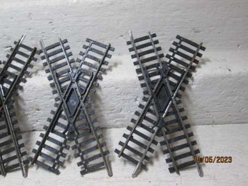 HO / OO SCALE : JOUEF CROSSOVERS - X4