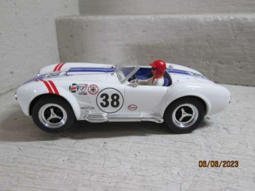 1:32 SCALE : NINCO : AC COBRA SLOT CAR