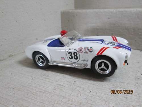 1:32 SCALE : NINCO : AC COBRA SLOT CAR