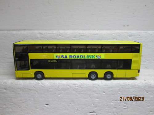 HO SCALE : SIKU :  YELLOW LUXURY BUS - SA ROAD LINK - BOXED
