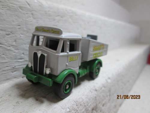 OO SCALE : DAYS GONE - CIRCUS TRUCK WITH LOAD