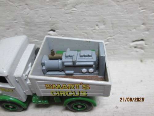 OO SCALE : DAYS GONE - CIRCUS TRUCK WITH LOAD