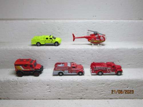 HO / OO SCALE : FIRE & RESCUE VEHICLE SET - X5