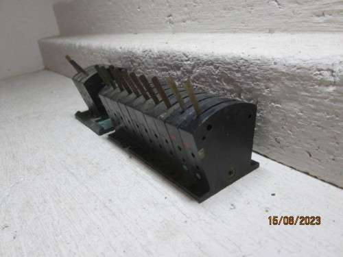 OO SCALE : TRIANG : POINT SWITCHES - X13