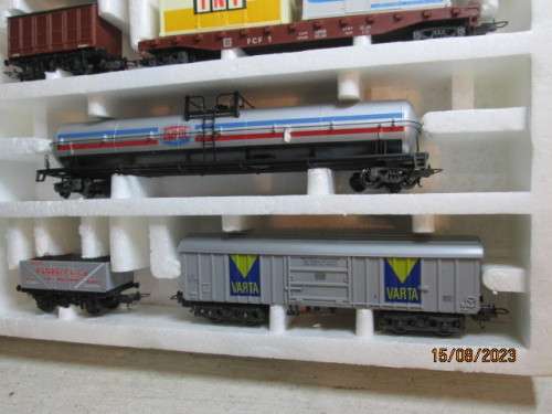 HO SCALE : LIMA - SNCF STEAM LOCO TRAIN SET - BOXED