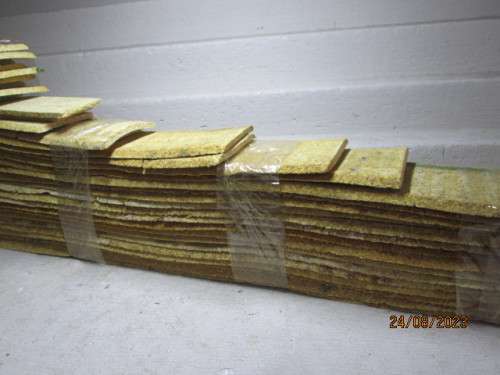 O SCALE : CORK UNDERLAY