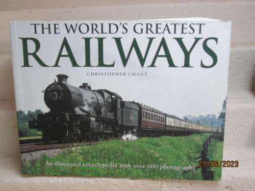 SOFTCOVER BOOKS : VARIOUS TRAINS - X5