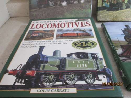 HARDCOVER BOOKS : VARIOUS TRAINS X4 - INCLUDING X1 ON SAR TRAINS