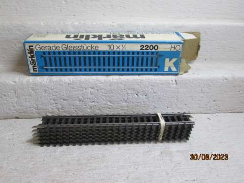 HO SCALE : MARKLIN - K-TRACK - X5 STRAIGHTS - BOXED