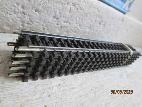 HO SCALE : MARKLIN - K-TRACK - X5 STRAIGHTS - BOXED