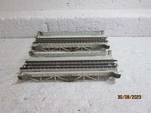 HO SCALE : MARKLIN - M-TRACK BRIDGES  X2