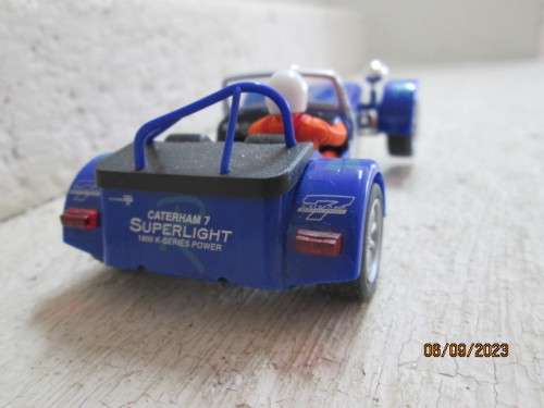 HORNBY - SUPERLIGHT - CATERHAM SUPER 7 - SLOT CAR