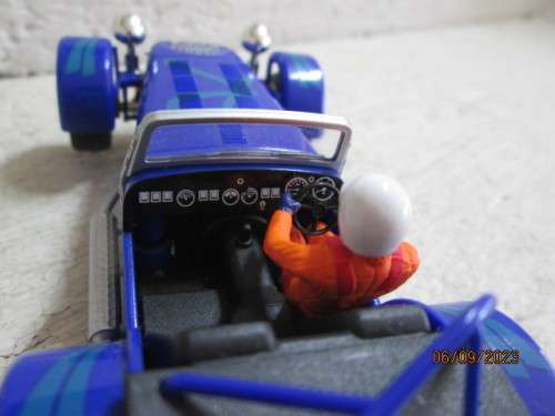 HORNBY - SUPERLIGHT - CATERHAM SUPER 7 - SLOT CAR