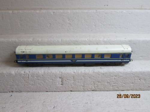 HO SCALE :  LIMA - SAR - BLUE TRAIN FIRST CLASS COACH