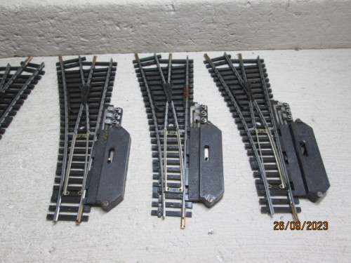 HO / OO SCALE :  LIMA - X6 ELECTRIC POINTS & EQUIPMENT