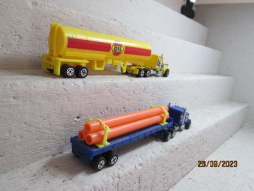 HO SCALE : ROAD TRUCKS - X2