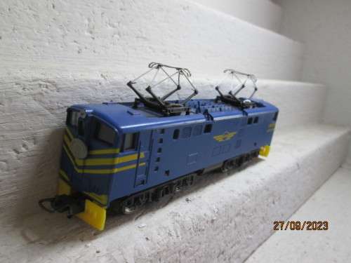 HO SCALE : LIMA - SAR - BLUE 5E ELECTRIC LOCOMOTIVE