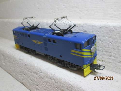 HO SCALE : LIMA - SAR - BLUE 5E ELECTRIC LOCOMOTIVE