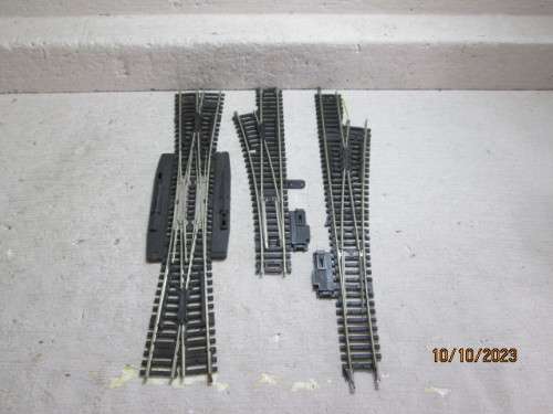 HO / OO SCALE : CASADIO - POINTS AND CROSSOVER - X3 ITEMS