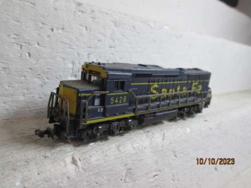 N SCALE : LIMA - SANTE FE DIESEL LOCMOTIVE