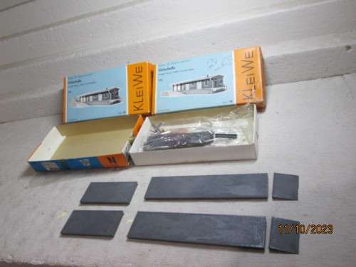 N SCALE : KLEIWE - FREIGHT DEPOT WITH PLATFORM-  KITS - X3  - BOXED