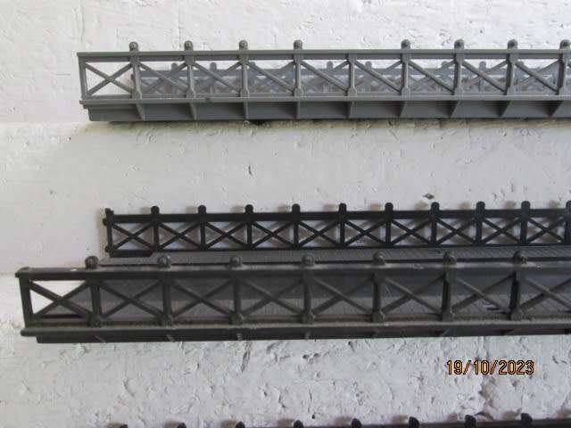 OO SCALE : HORNBY - BRIDGES - X3