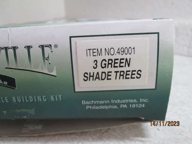 O SCALE : BACHMANN - X3 GREEN SHADE TREES - BOXED