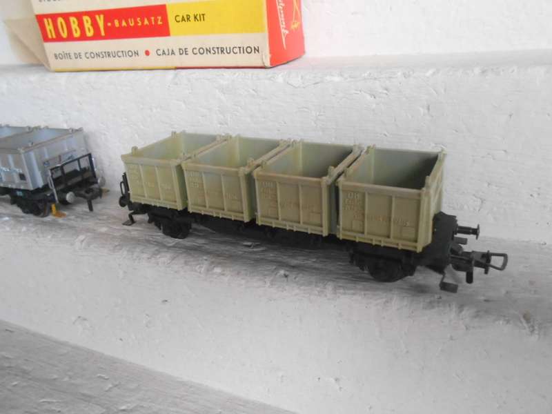 HO SCALE - FLEISCHMANN - GOODS WAGONS - X2 - BOXED